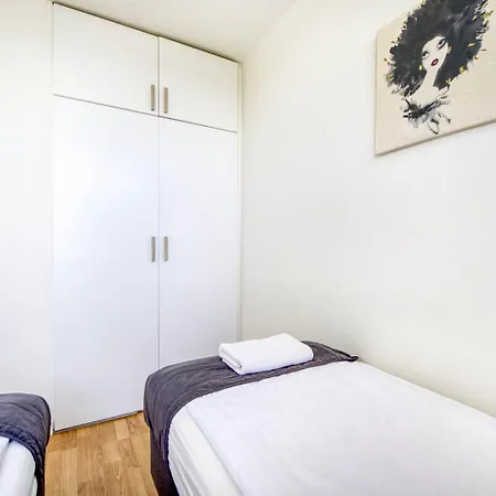 Labo Apartment Zelazna Brama Warsaw Exterior photo