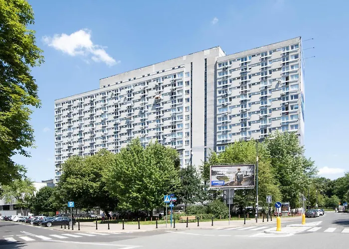 Labo Apartment Zelazna Brama